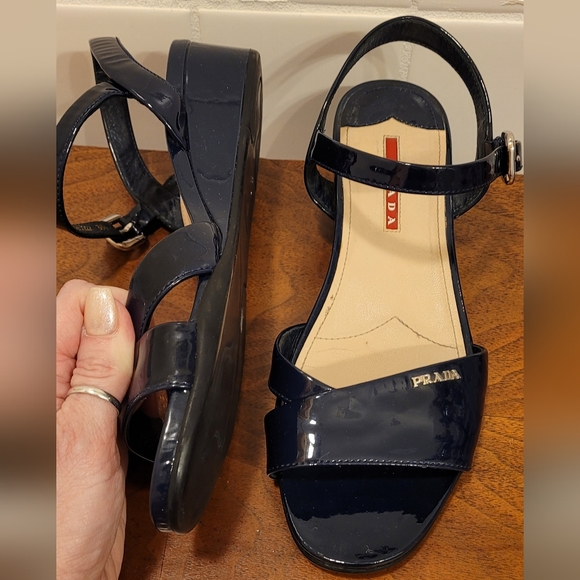 PRADA EUC Navy Blue Patent Leather Low Wedge Sandal Sz 38 1/2 - Picture 4 of 13